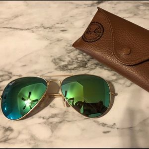 Ray-Ban gold with green mirror aviators with case